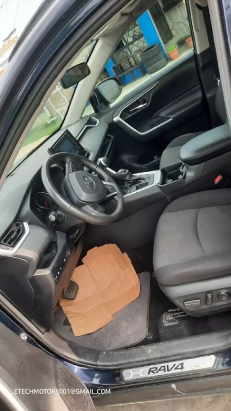 Toyota RAV4   - 2021
