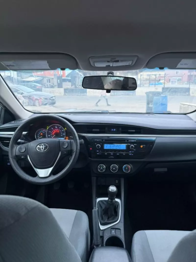 Toyota corolla   - 2014
