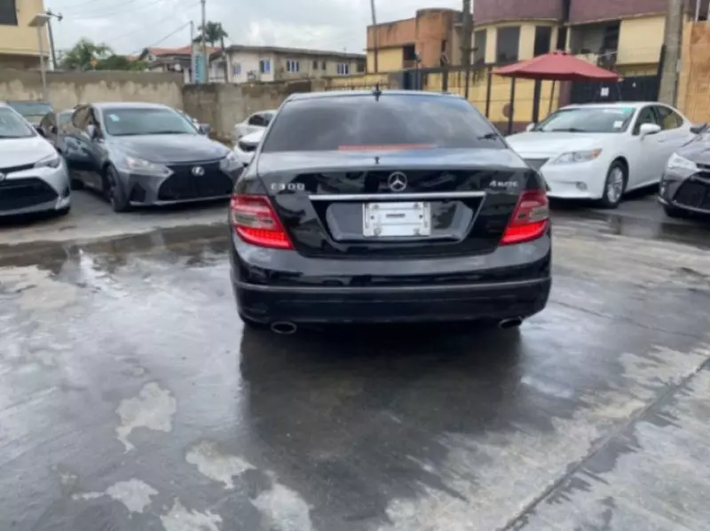 Mercedes-Benz C 300   - 2008