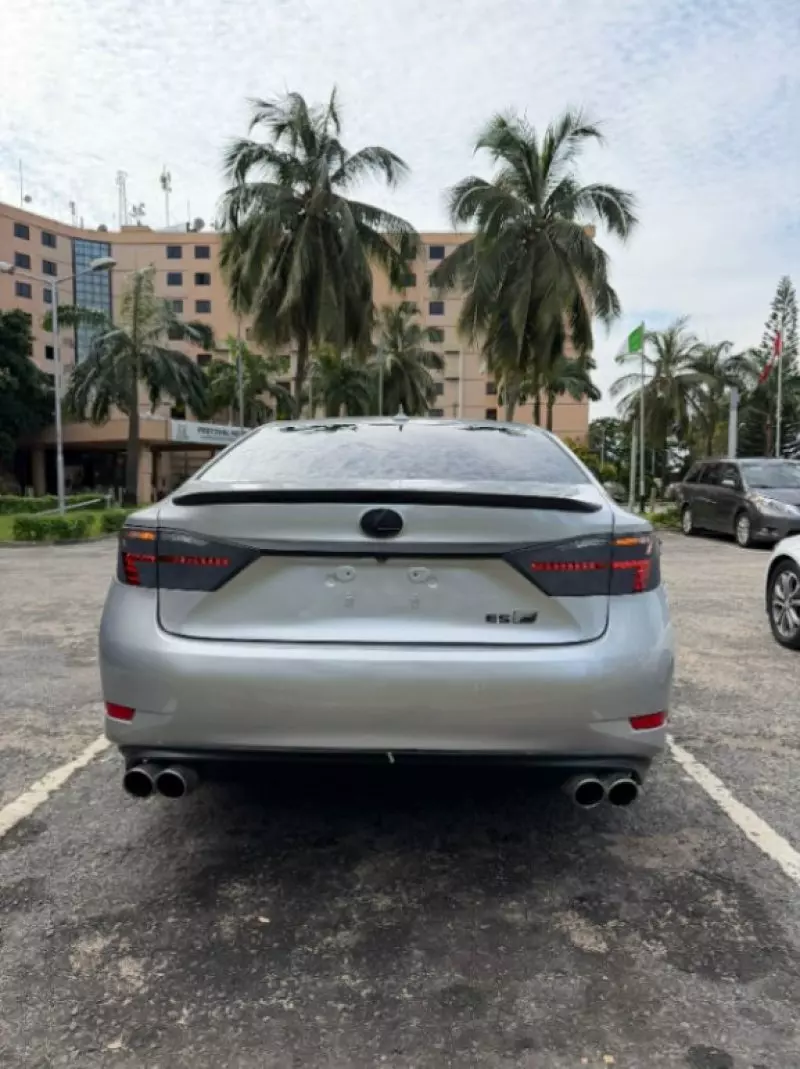 Lexus ES 350   - 2013