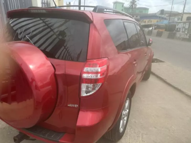 Toyota RAV 4   - 2009