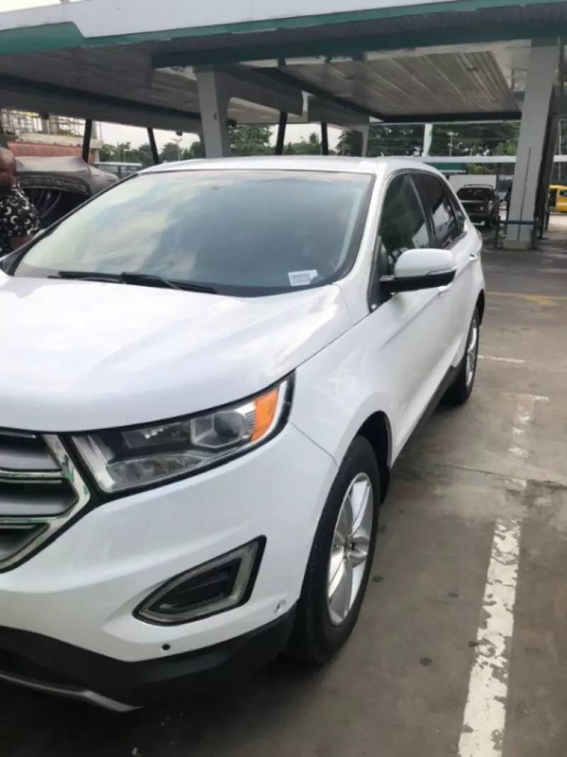 Ford Edge   - 2016
