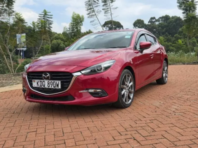 Mazda Axela    - 2017