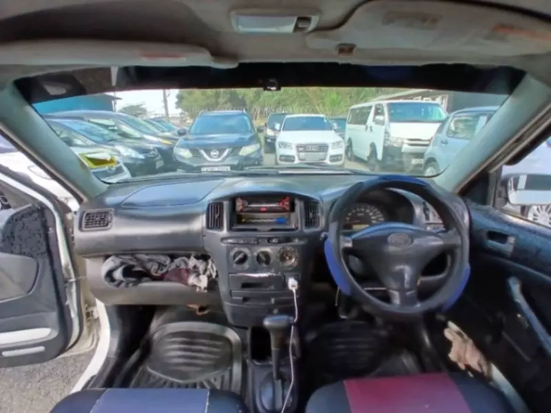 Toyota Probox    - 2005