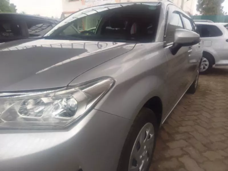 Toyota Fielder    - 2018