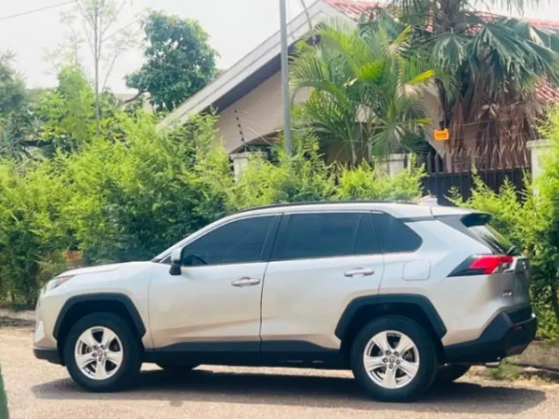 Toyota RAV 4   - 2021