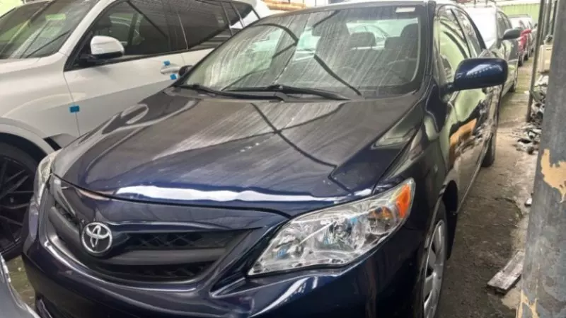 Toyota Corolla   - 2011