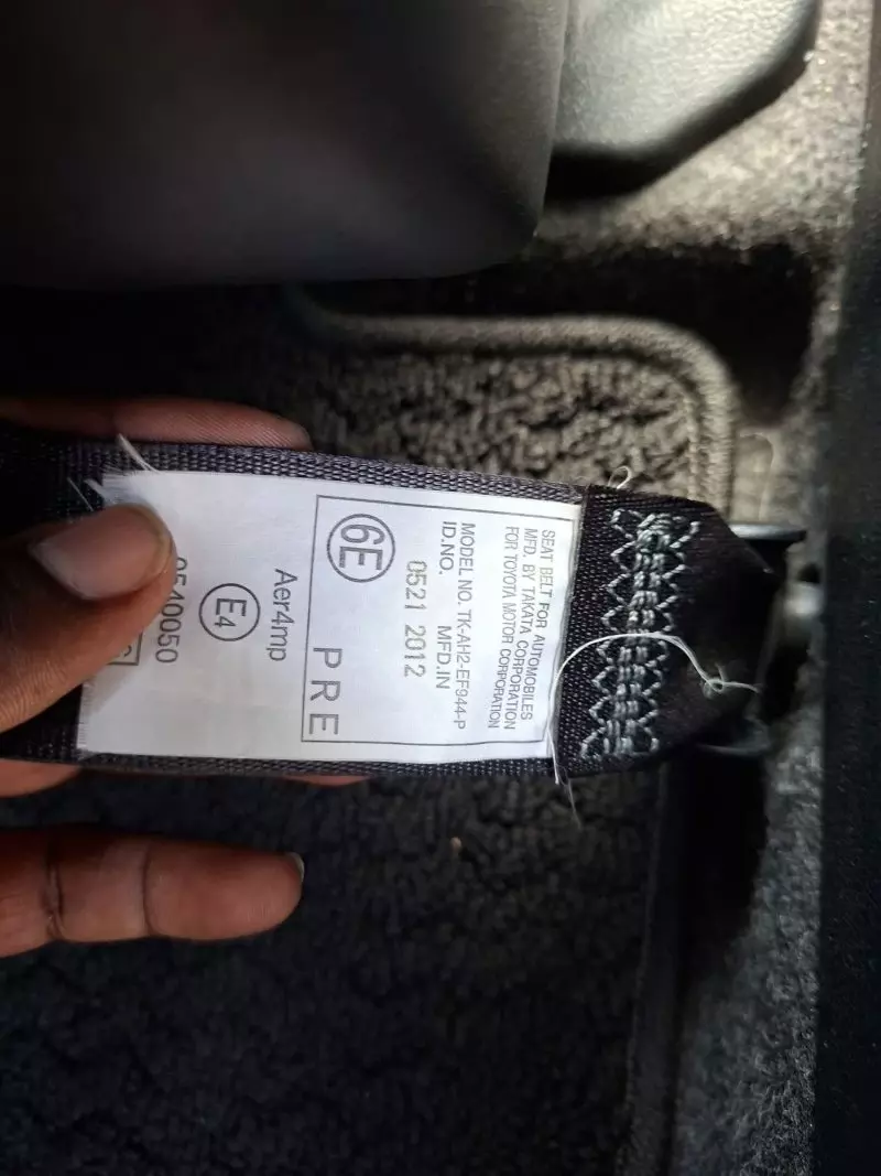 Toyota Ractis   - 2012