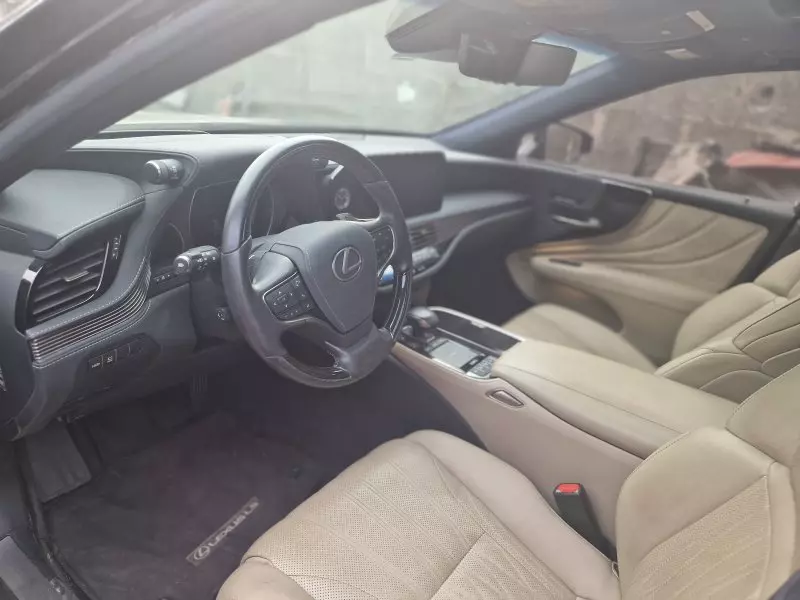 Lexus LS 500   - 2020