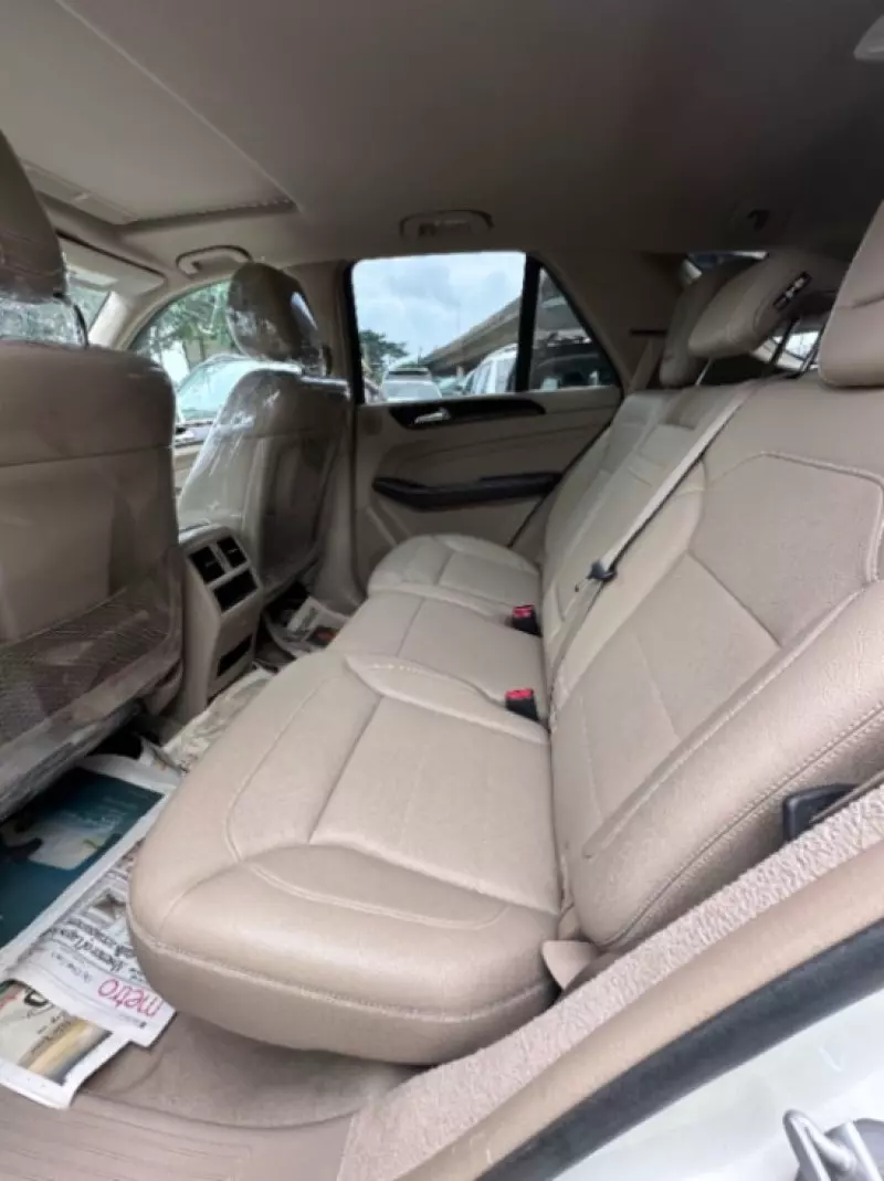 Mercedes-Benz GLK 350   - 2012