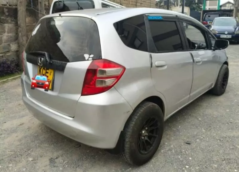 Honda Fit   - 2009