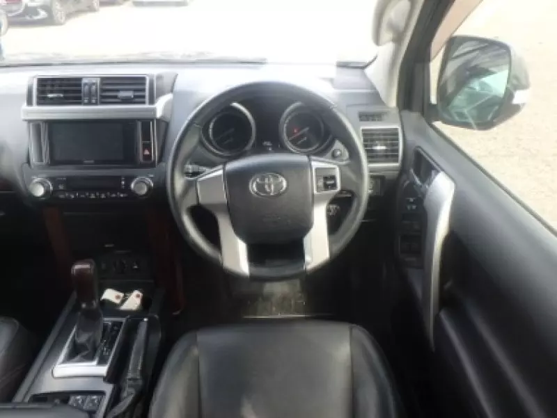 Toyota Landcruiser Prado   - 2017
