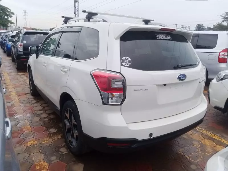 Subaru Forester   - 2015