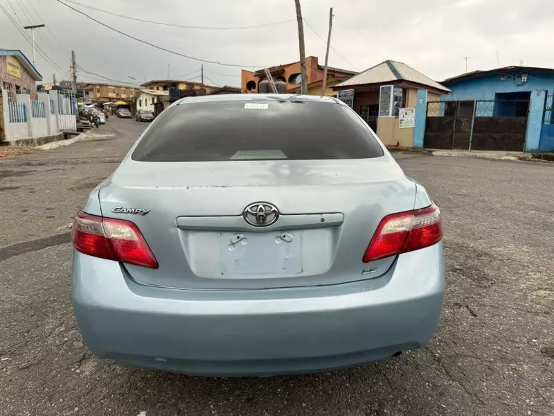 Toyota Camry   - 2007