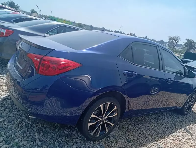 Toyota Corolla   - 2017