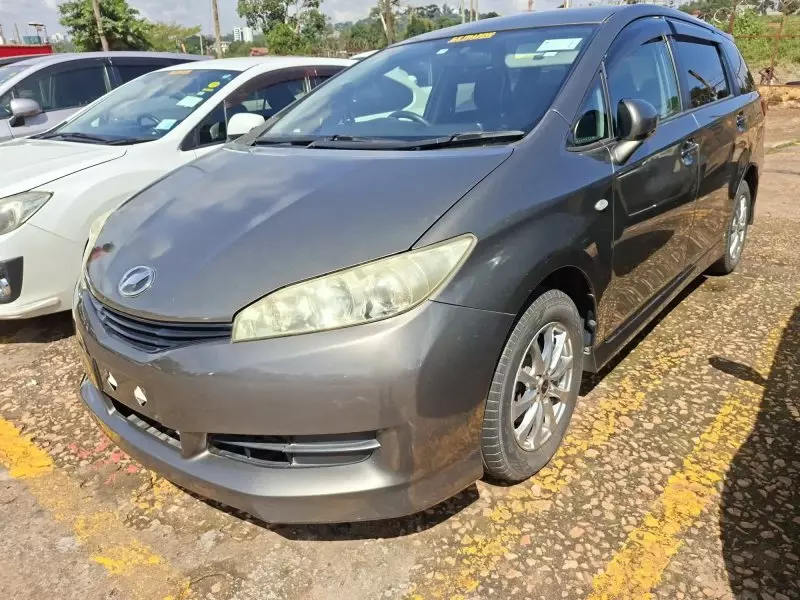 Toyota Wish   - 2011