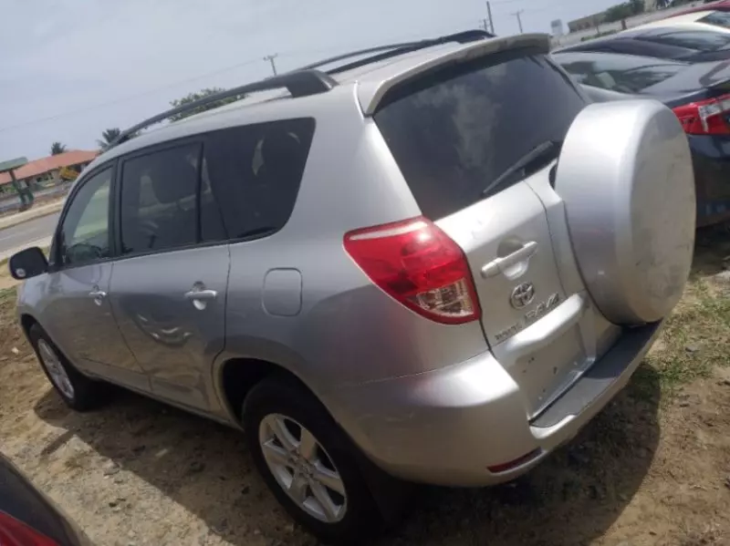 Toyota Rav4   - 2007