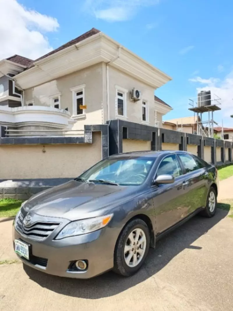 Toyota Camry   - 2007