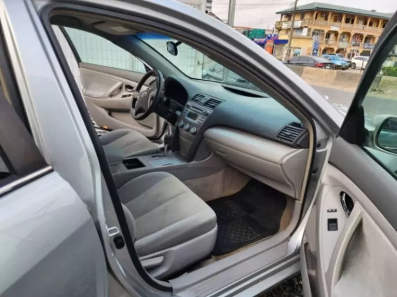 Toyota Camry   - 2008