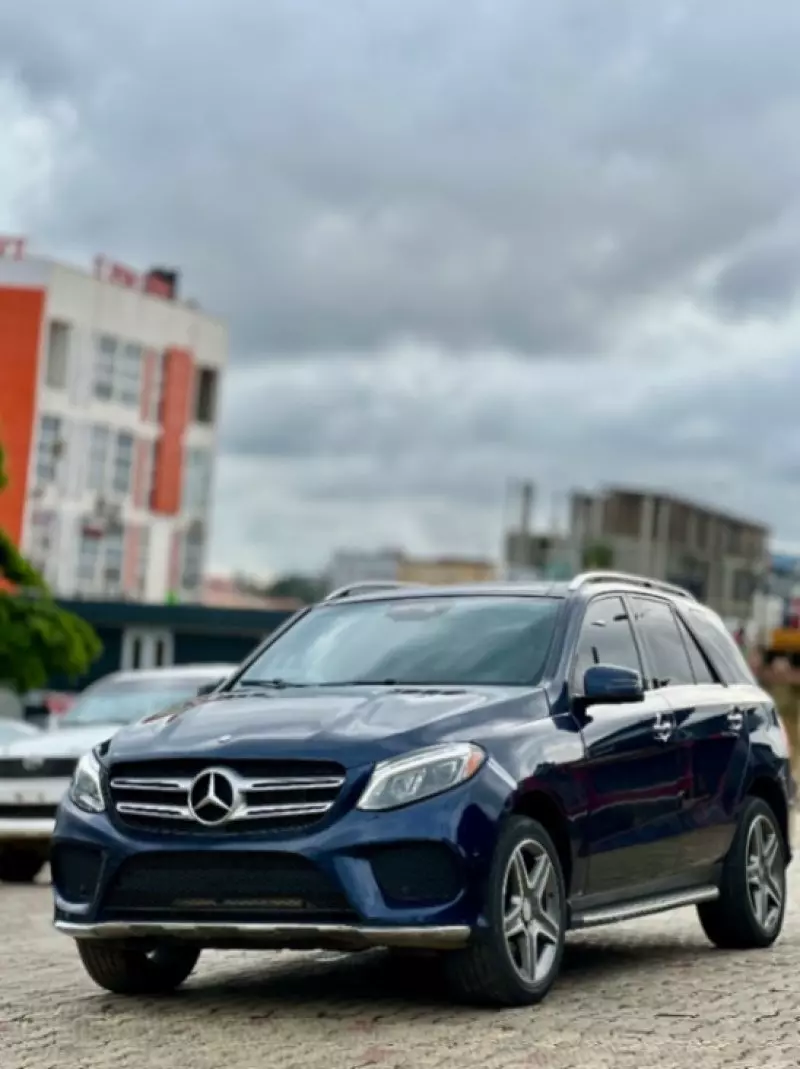 Mercedes-Benz GLE 400   - 2016