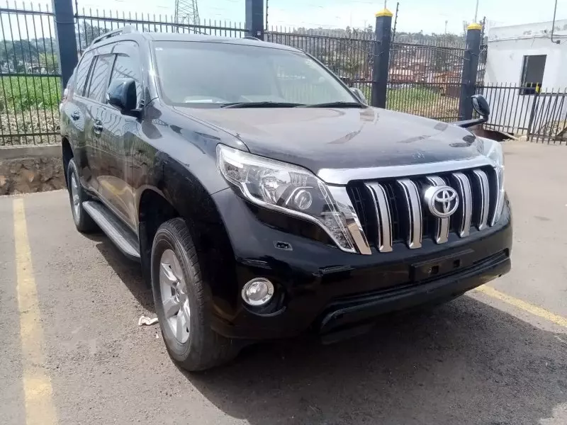Toyota Landcruiser Prado   - 2016