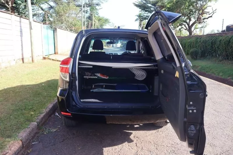 Toyota Vanguard    - 2011