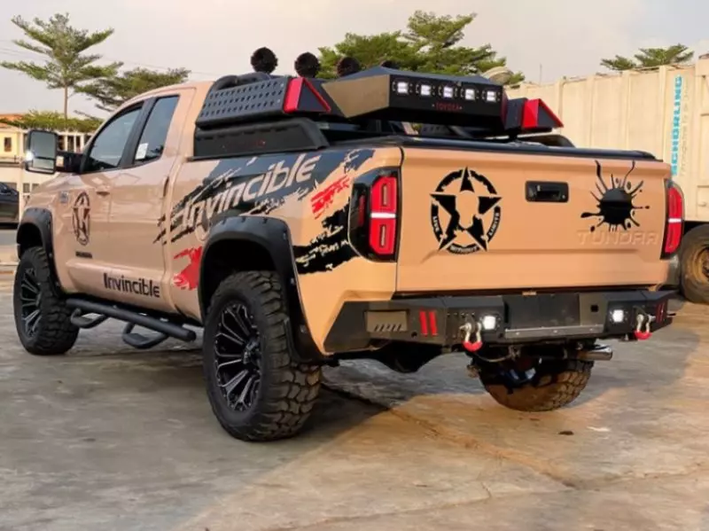 Toyota Tundra   - 2012