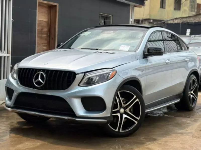 Mercedes-Benz GLE 450 - 2016