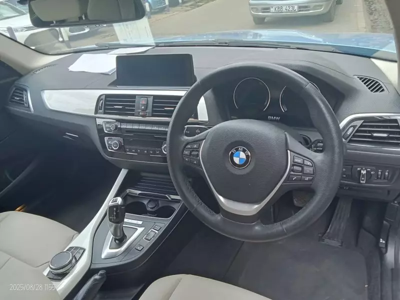 BMW 118i   - 2018