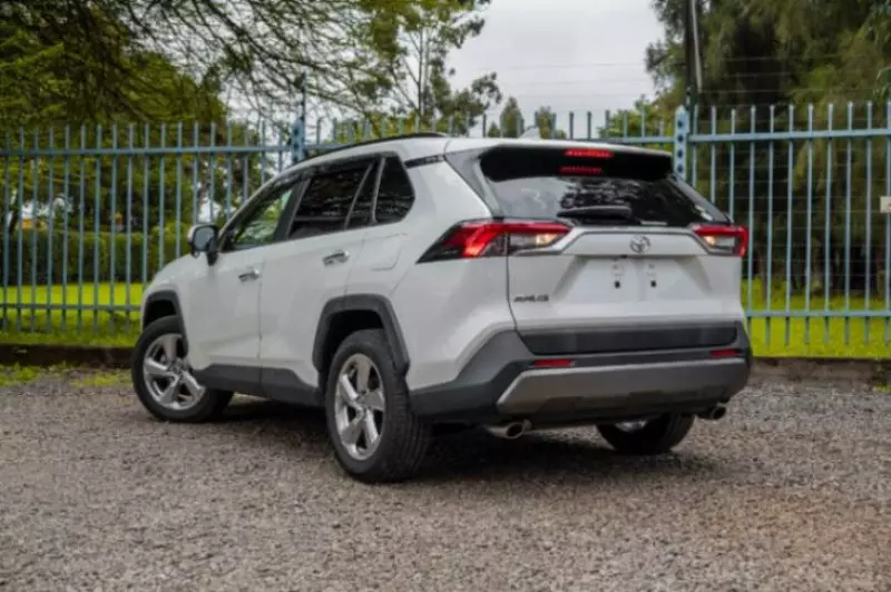 Toyota RAV4   - 2019