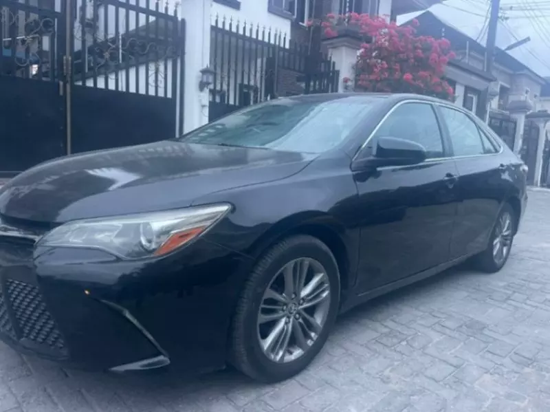 Toyota Camry   - 2015