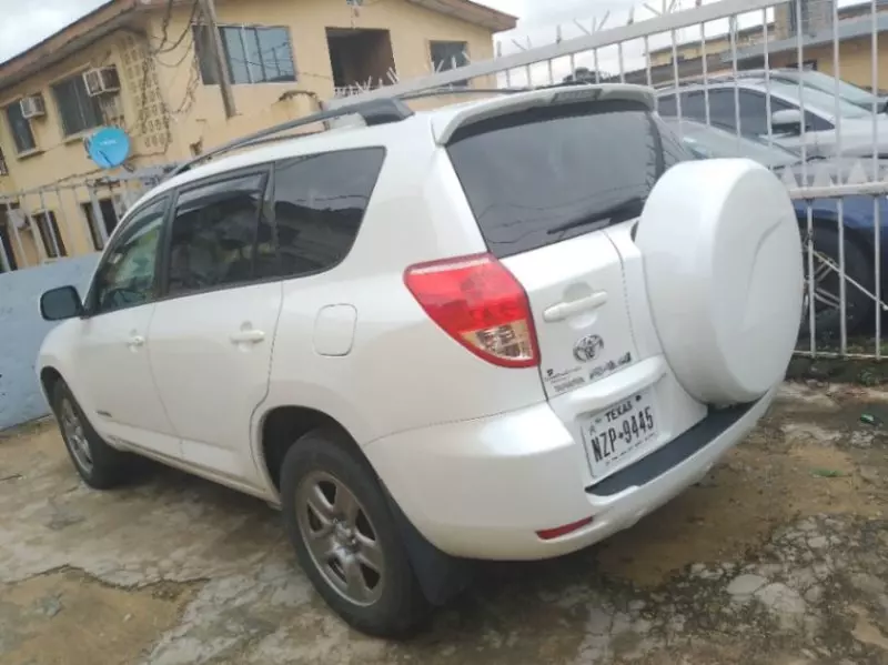 Toyota RAV 4   - 2008