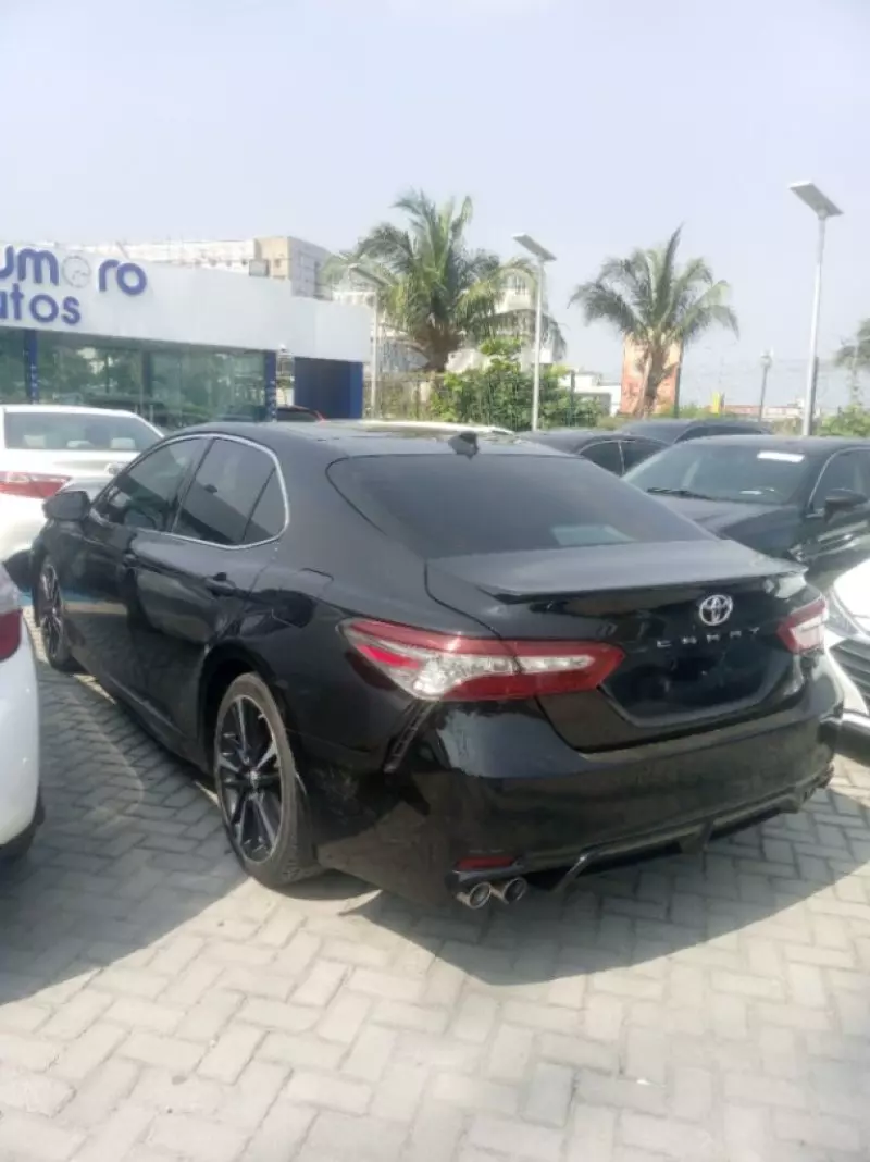 Toyota Camry   - 2017