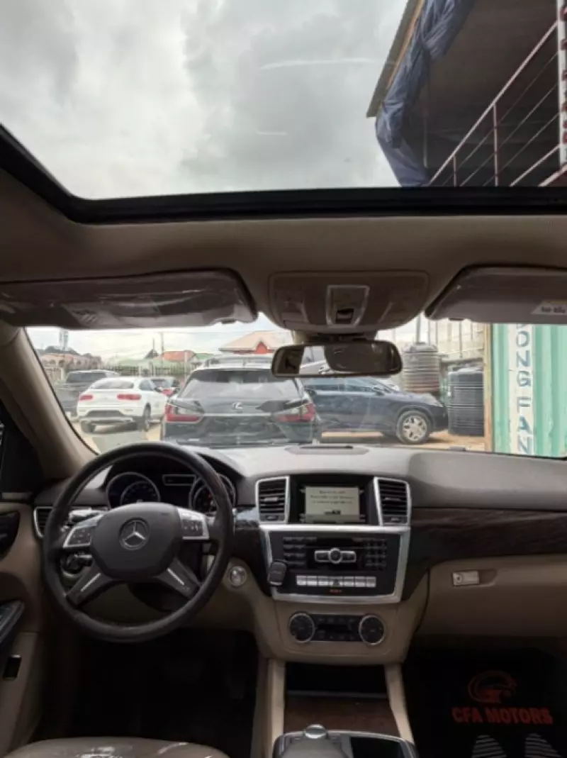 Mercedes-Benz ML 350 - 2014