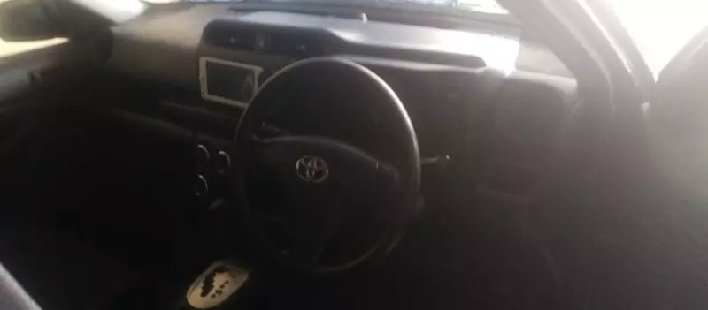 Toyota Probox    - 2017