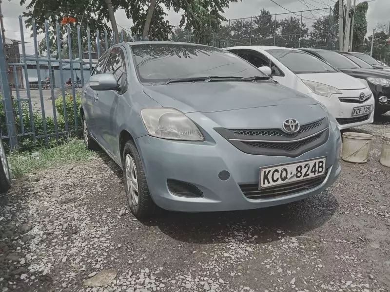 Toyota Belta   - 2001