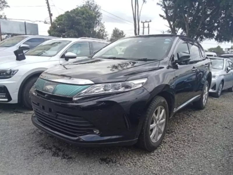 Toyota Harrier   - 2018