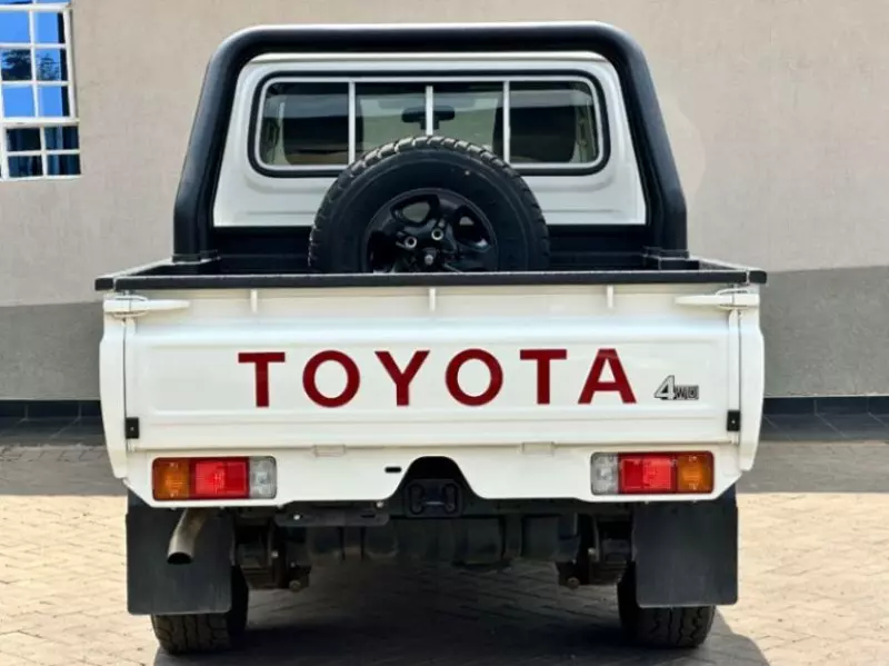Toyota Land Cruiser 79 Double Cabin   - 2024