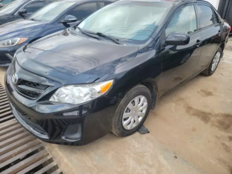 Toyota Corolla   - 2011