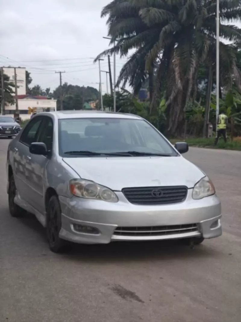 Toyota Corolla   - 2007