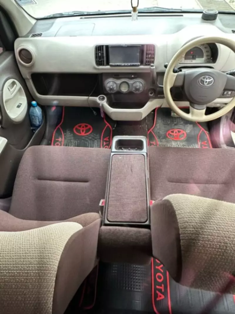 Toyota Passo   - 2015