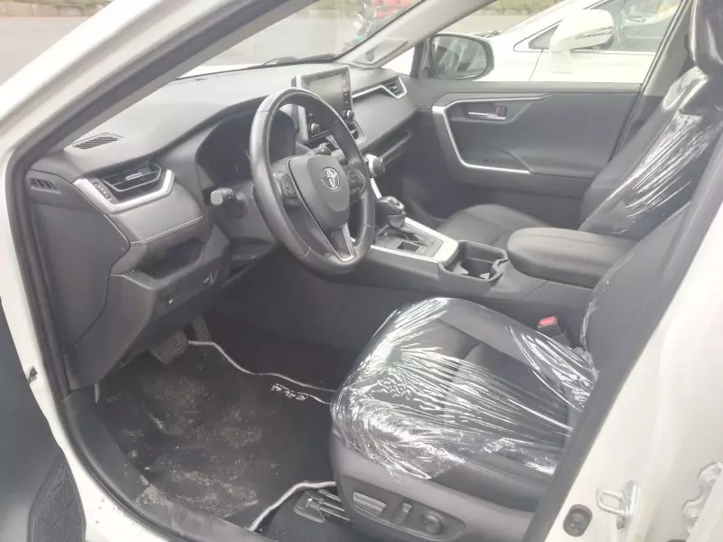 Toyota Rav 4 8AT 2.5l (Adventure Grade)   - 2020