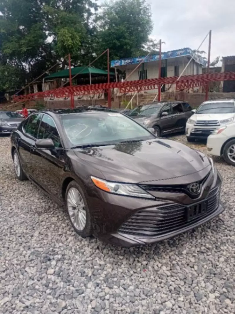 Toyota Camry   - 2018