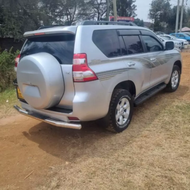 Toyota Land Cruiser   - 2015
