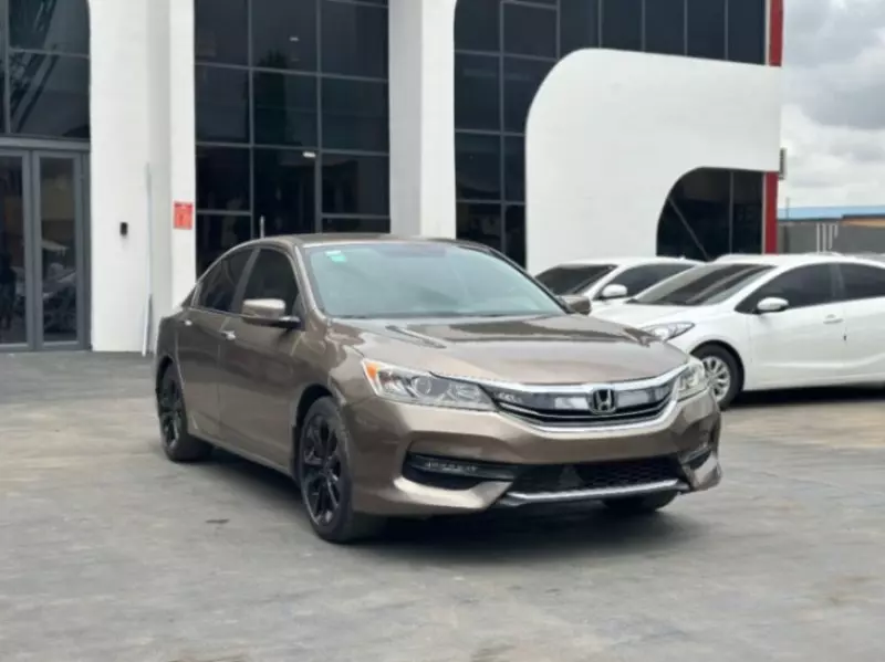 Honda Accord   - 2016