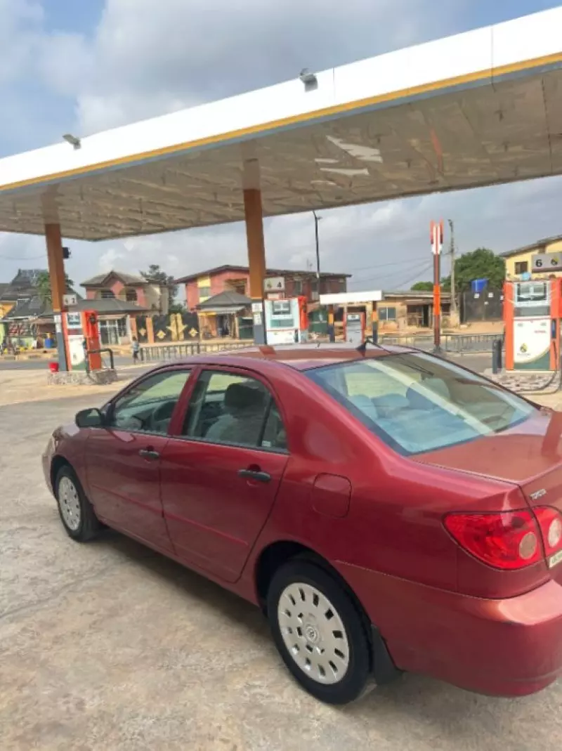 Toyota Corolla   - 2007