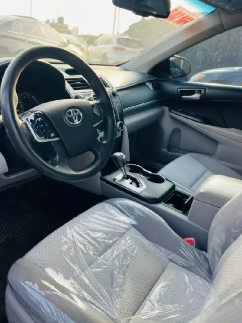 Toyota Camry   - 2014