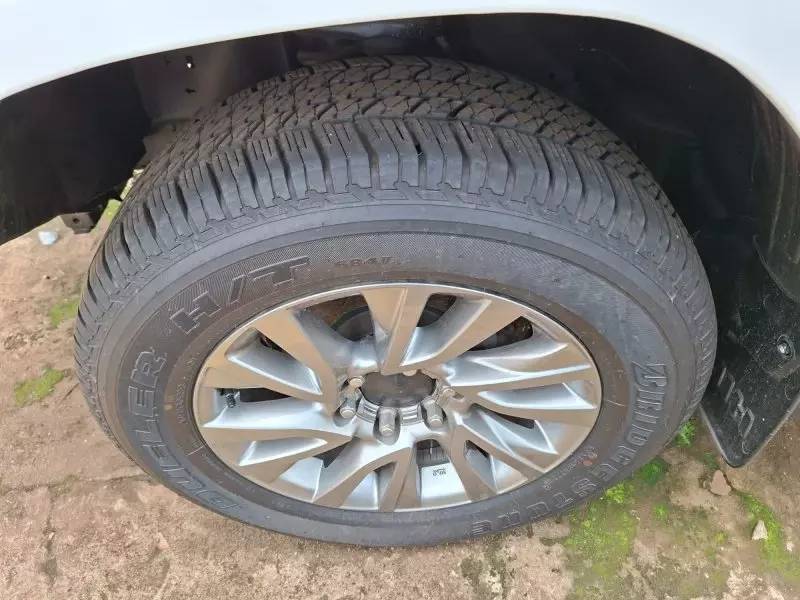 Toyota Hilux   - 2017