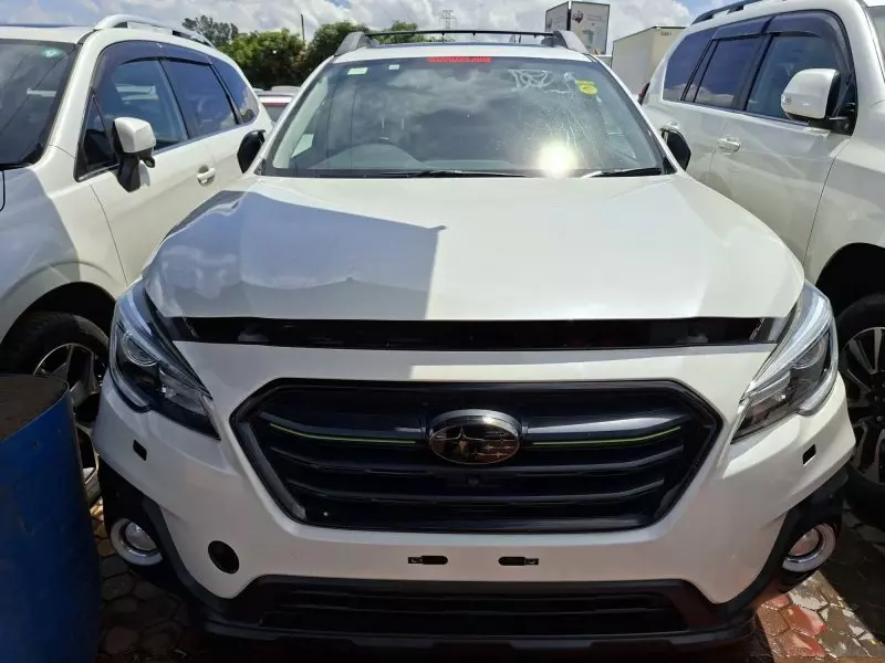 Subaru Outback   - 2018