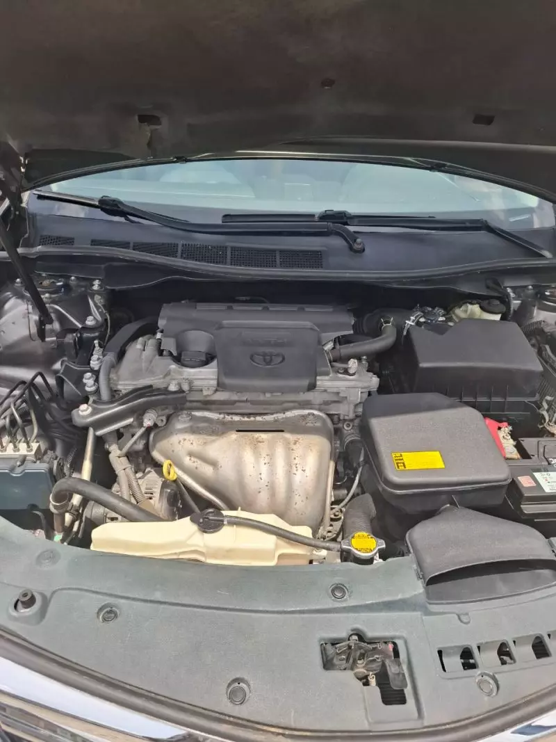 Toyota Camry   - 2014